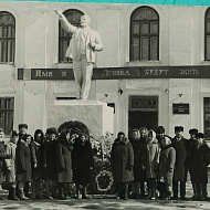 Возложение венков к памятнику В. И. Ленина, 1962 год